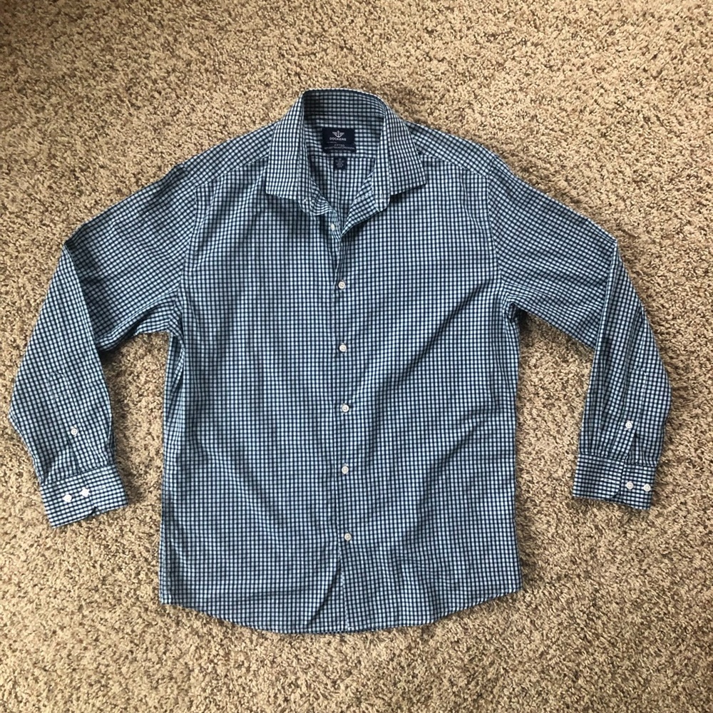 Dockers Men's Fitted Button Up Dress Shirt Size Medium 15/15-1/2